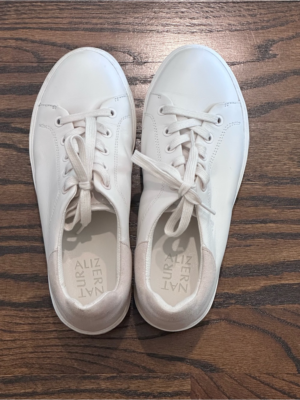 EUC Naturalizer Morrison 2.0 Sneakers